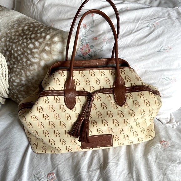 Dooney & Bourke Pocketbook Tote -Material & Leather - Picture 1 of 15